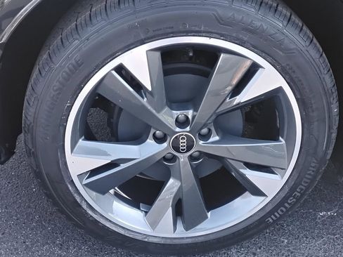 Certified 2025 Audi Q4 e-tron Premium w/ Convenience Package image 13