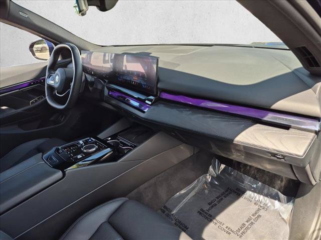 Used 2024 BMW i5 eDrive40i w/ Convenience Package RWD image 23