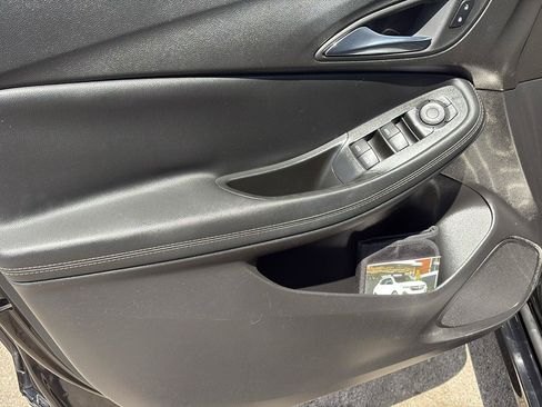 Used 2022 Buick Encore GX Preferred w/ Sport Touring Package FWD image 22