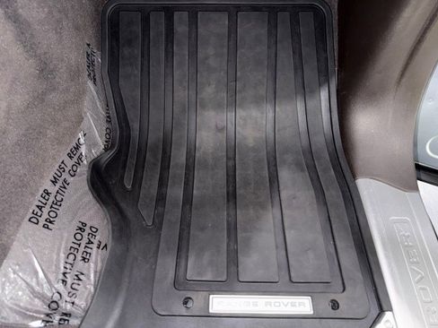 Used 2016 Land Rover Range Rover Sport HSE image 64