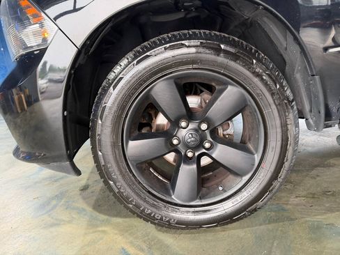Used 2020 RAM 1500 Express w/ Wheel & Sound Group AWD/4WD image 25