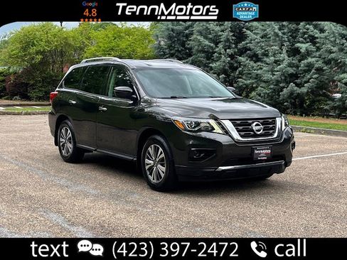 Used 2017 Nissan Pathfinder S AWD/4WD image 1