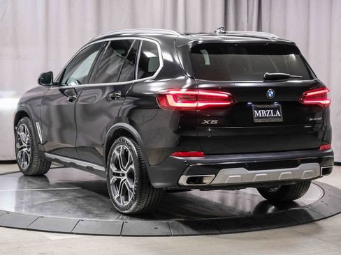 Used 2023 BMW X5 sDrive40i w/ Premium Package image 2