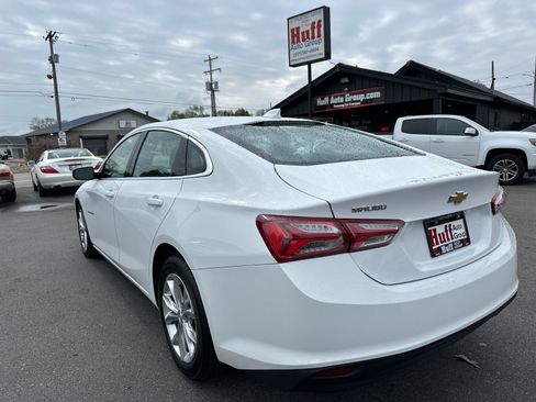 Used 2022 Chevrolet Malibu LT FWD image 5