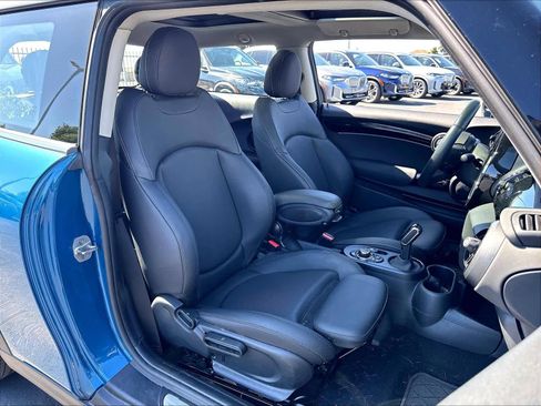 Used 2024 MINI Cooper SE FWD image 29