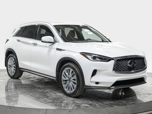 Used 2025 INFINITI QX50 Pure AWD/4WD image 9
