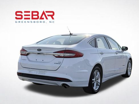 Used 2018 Ford Fusion SE w/ Equipment Group 602A FWD image 6