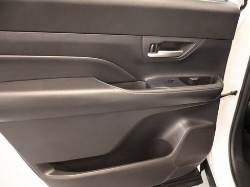 Certified 2025 Toyota Grand Highlander AWD Hybrid image 31