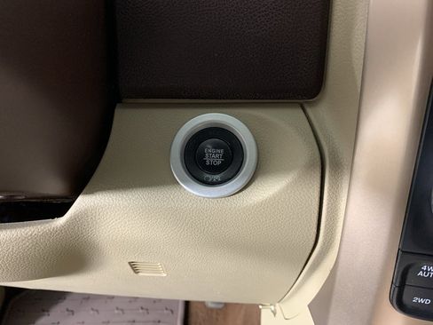 Used 2017 RAM 1500 Laramie Longhorn image 16