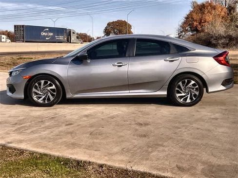 Certified 2017 Honda Civic EX image 4