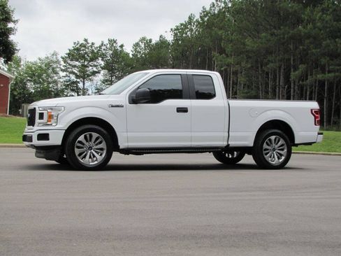 Used 2018 Ford F150 XL w/ Equipment Group 101A Mid RWD image 3