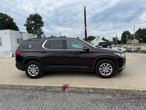 Used 2020 Chevrolet Traverse LT FWD image 5