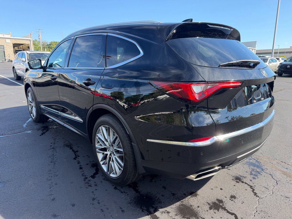 Certified 2024 Acura MDX w/ Advance Package AWD/4WD image 9