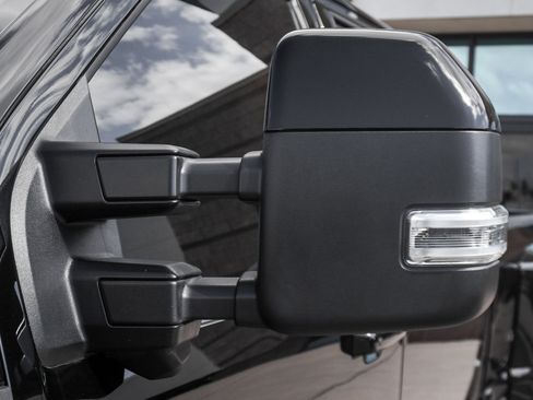 Used 2025 Ford F450 Platinum w/ FX4 Off-Road Package image 15