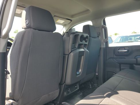 Used 2025 Chevrolet Silverado 3500 W/T image 12