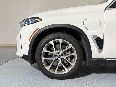 Used 2025 BMW X5 xDrive50e AWD/4WD image 8