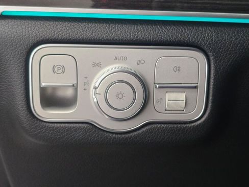 Used 2020 Mercedes-Benz GLE 450 4MATIC image 35