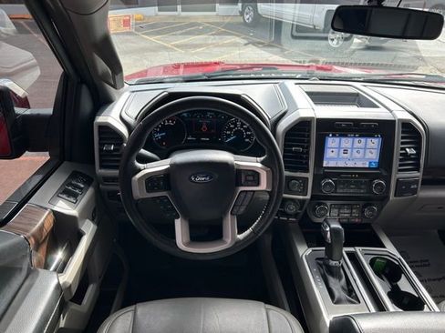 Used 2019 Ford F150 Lariat image 19