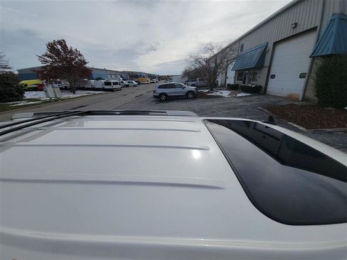 Used 2014 GMC Yukon Denali image 12