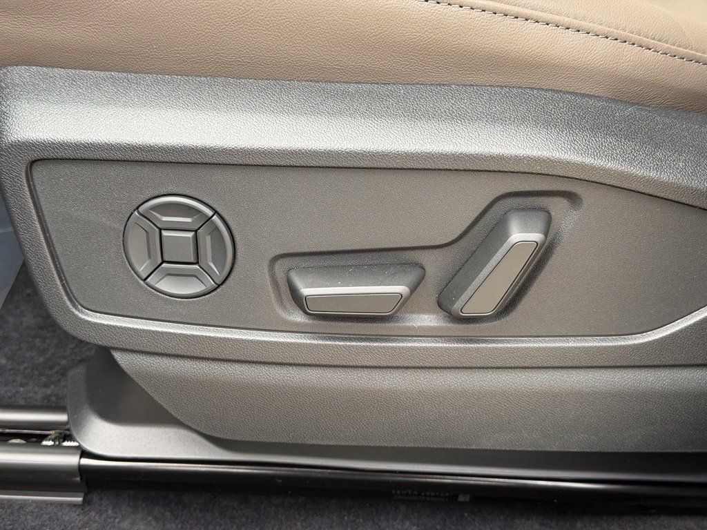 New 2026 Audi Q5 Premium Plus AWD/4WD image 21