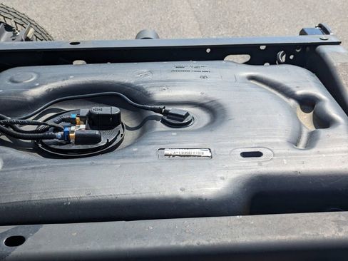 Used 2023 RAM 5500 Tradesman w/ Chrome Appearance Group image 15