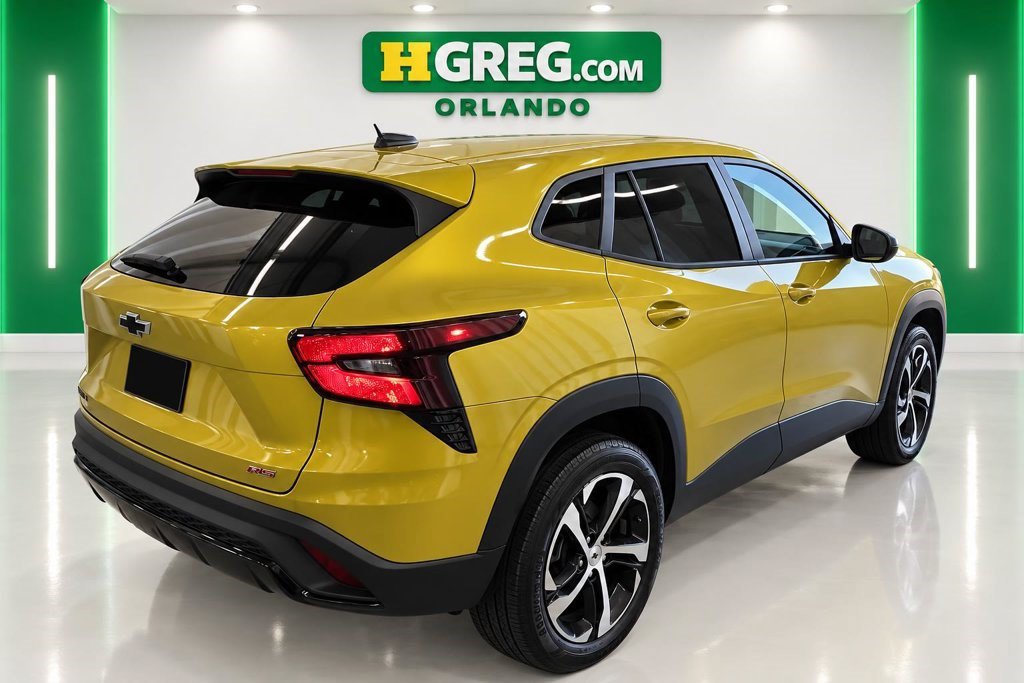 Used 2024 Chevrolet Trax RS FWD image 6
