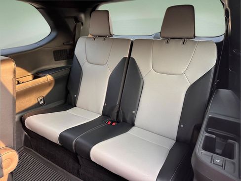 Used 2024 Lexus TX 500h AWD w/ Technology Package image 21