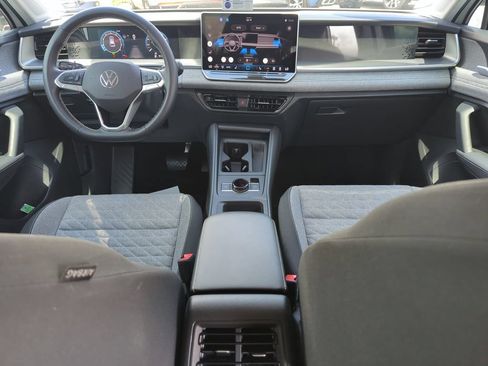Used 2025 Volkswagen Tiguan S FWD image 23