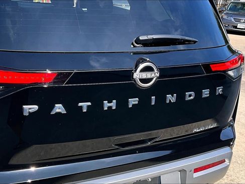 Certified 2024 Nissan Pathfinder Platinum FWD image 28