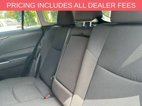 Used 2025 Toyota RAV4 LE AWD/4WD image 15