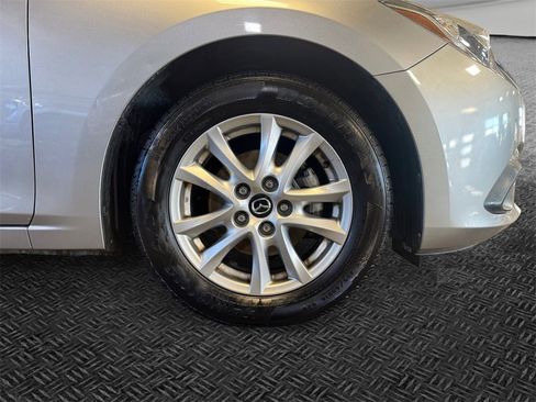 Used 2014 MAZDA MAZDA3 i Touring image 11