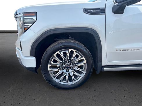 Used 2024 GMC Sierra 1500 Denali Ultimate image 13