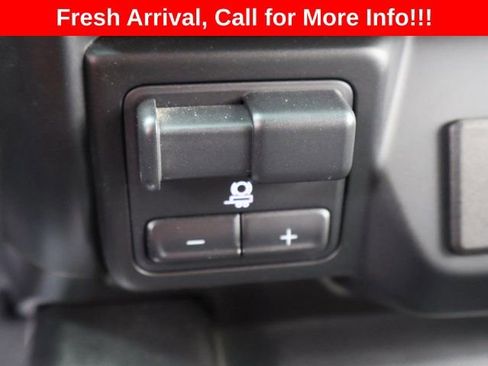 Used 2019 Chevrolet Silverado 1500 High Country w/ High Country Premium Package AWD/4WD image 37