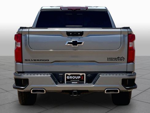 Used 2024 Chevrolet Silverado 1500 High Country w/ High Country Premium Package AWD/4WD image 5