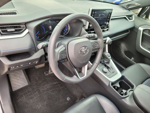 Used 2021 Toyota RAV4 XSE AWD/4WD image 28