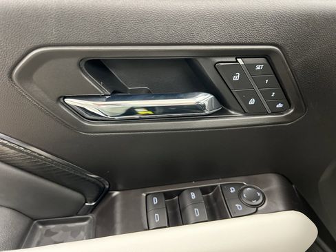 New 2026 GMC Canyon AT4X image 9