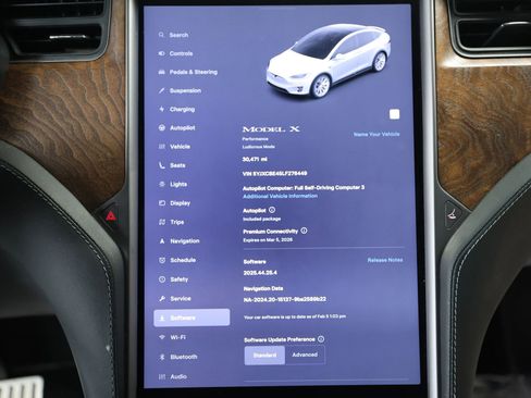 Used 2020 Tesla Model X Performance image 41