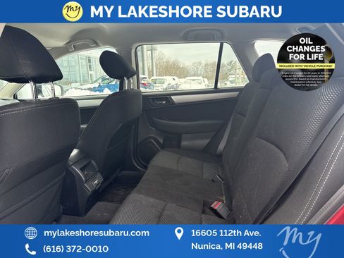 Used 2018 Subaru Outback 2.5i Premium image 8