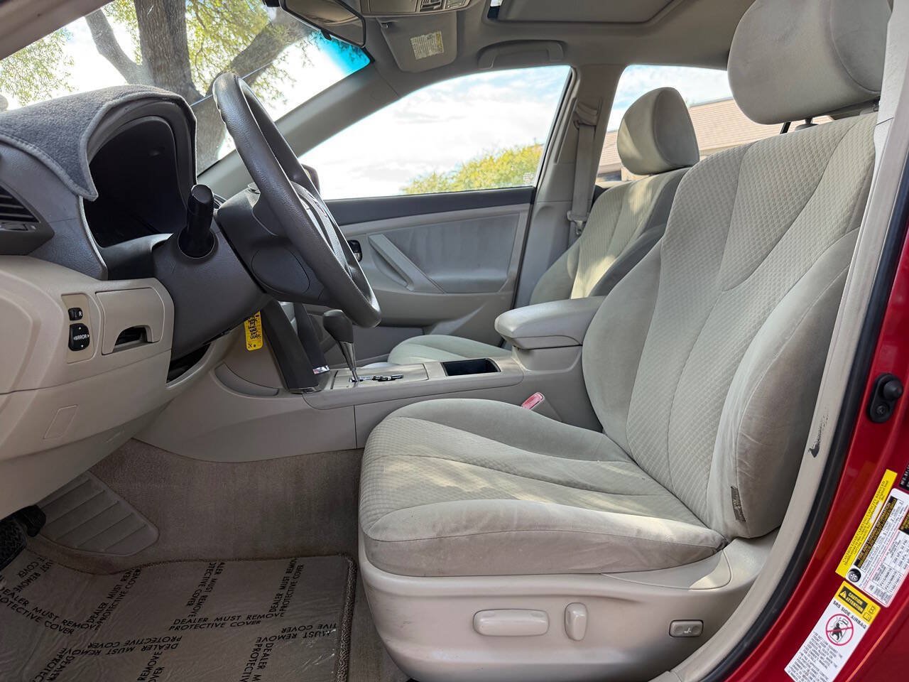 Used 2009 Toyota Camry LE FWD image 12