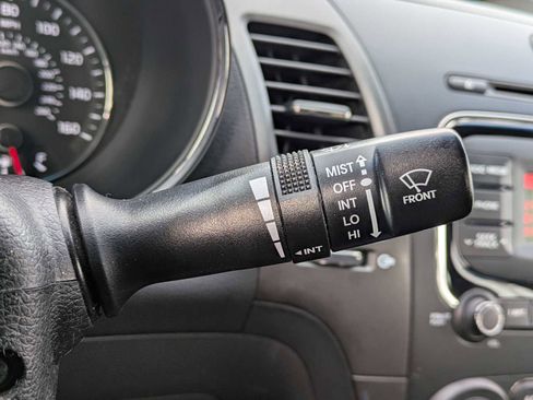 Used 2017 Kia Forte LX image 25