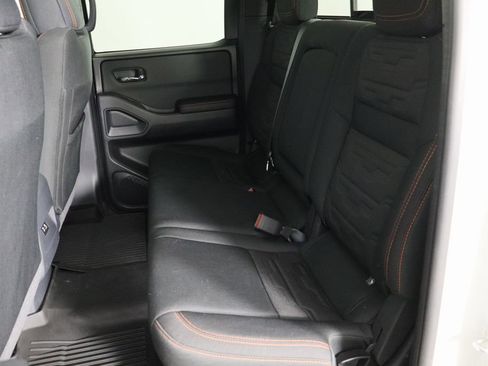 Used 2025 Nissan Frontier PRO-4X w/ Interior Protection Package image 17