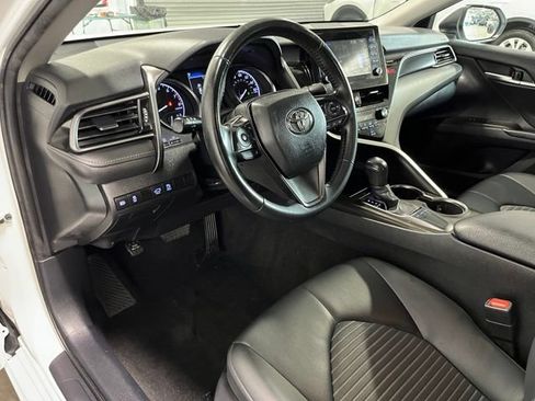 Used 2023 Toyota Camry SE FWD image 19