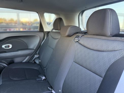 Used 2015 Kia Soul image 7