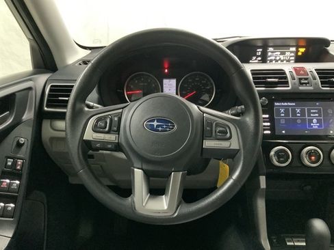 Used 2017 Subaru Forester 2.5i Premium w/ All-Weather Package AWD/4WD image 23