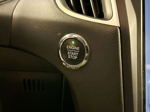 Used 2024 Ford Edge SEL image 8