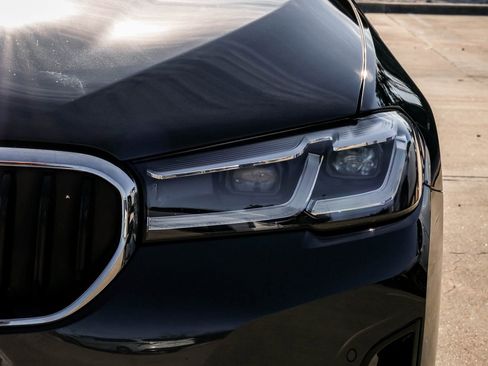 Used 2023 BMW 530i xDrive w/ Executive Package image 59