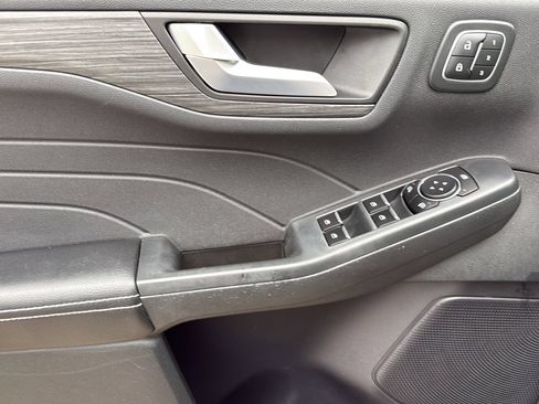 Certified 2023 Ford Escape Platinum w/ Premium Technology Package FWD image 8