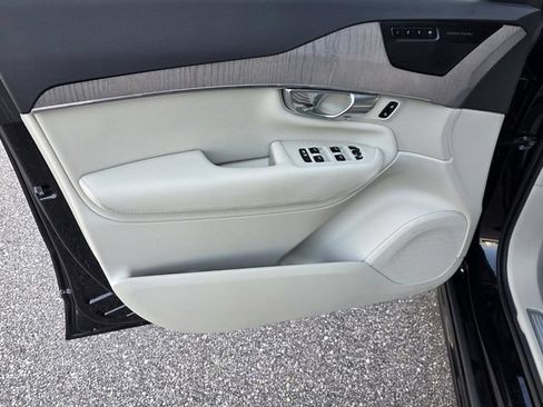 Used 2023 Volvo XC90 B6 Plus w/ Protection Package Premier AWD/4WD image 38