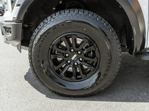 Used 2025 Ford F150 Raptor AWD/4WD image 35