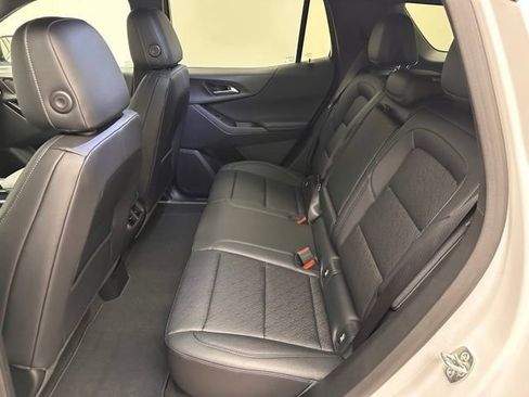 New 2026 Chevrolet Equinox LT FWD image 18